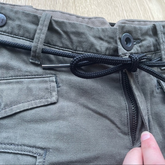 G-STAR ARMY  GREEN SHORTS - 25 - Picture 9 of 16